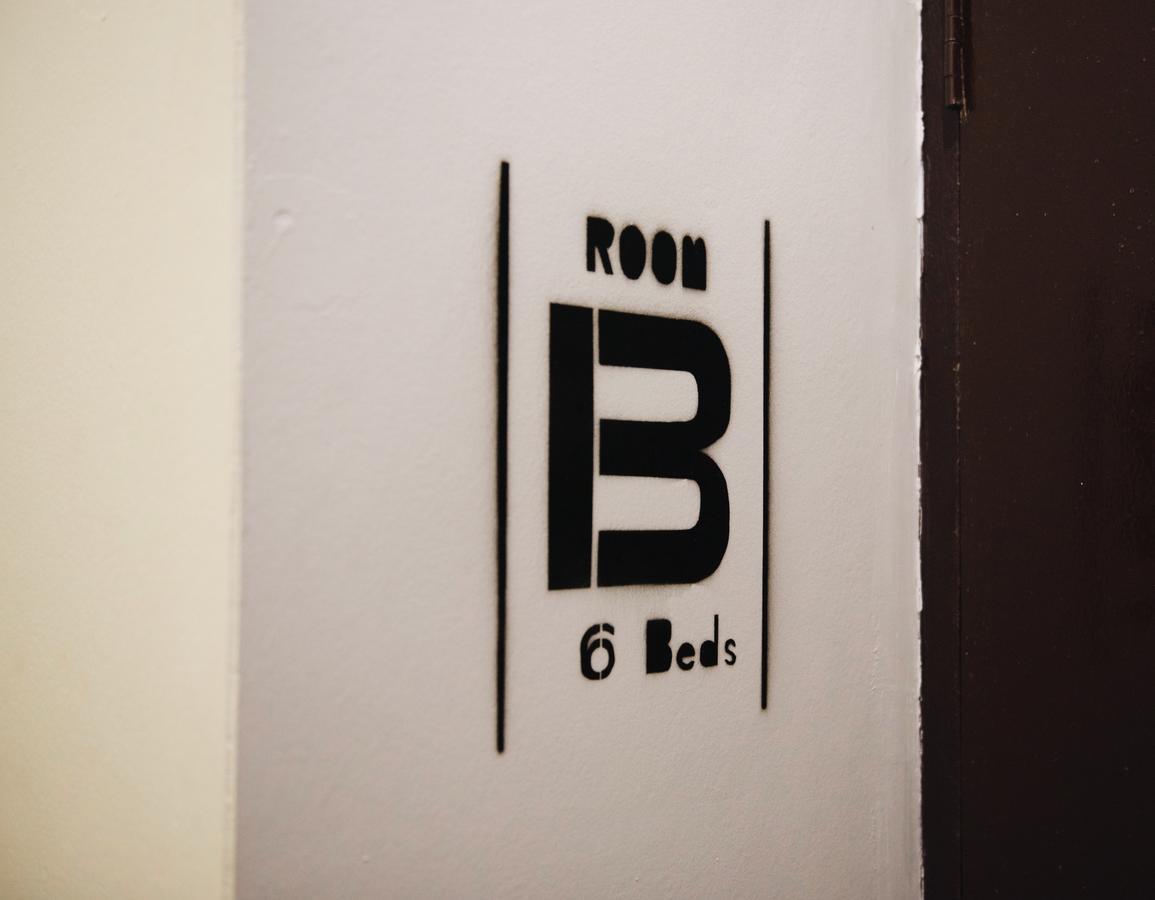 Some Rest Hostel Bangkok Exterior foto